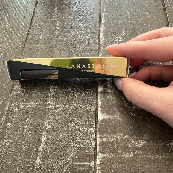 ANASTASIA BEVERLY HILLS Dark Brown Dipbrow Gel NEW 4.4g - Picture 1 of 5